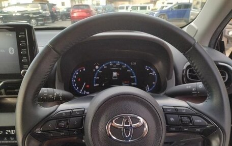 Toyota Yaris Cross, 2022 год, 1 425 000 рублей, 14 фотография