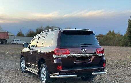Toyota Land Cruiser 200, 2017 год, 8 299 000 рублей, 9 фотография