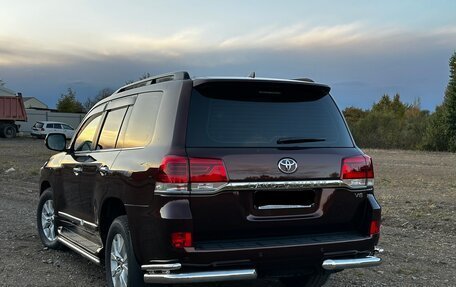 Toyota Land Cruiser 200, 2017 год, 8 299 000 рублей, 8 фотография