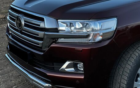 Toyota Land Cruiser 200, 2017 год, 8 299 000 рублей, 21 фотография