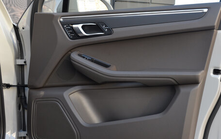 Porsche Macan I рестайлинг, 2021 год, 6 490 000 рублей, 33 фотография