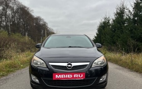 Opel Astra J, 2011 год, 600 000 рублей, 3 фотография