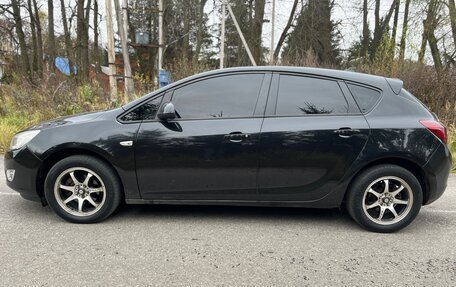 Opel Astra J, 2011 год, 600 000 рублей, 4 фотография