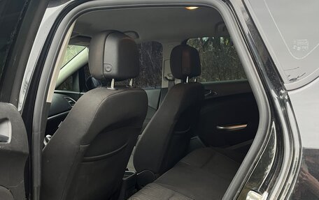 Opel Astra J, 2011 год, 600 000 рублей, 13 фотография