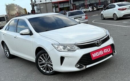 Toyota Camry, 2016 год, 1 690 000 рублей, 30 фотография