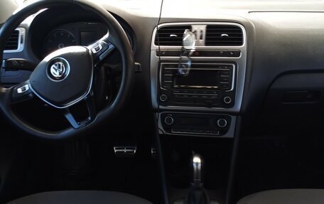 Volkswagen Polo VI (EU Market), 2016 год, 1 135 000 рублей, 8 фотография