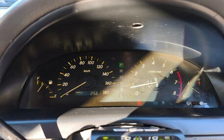 Toyota Gaia, 2000 год, 650 000 рублей, 15 фотография