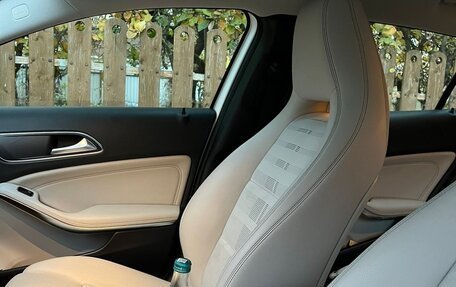 Mercedes-Benz GLA, 2019 год, 2 750 000 рублей, 4 фотография