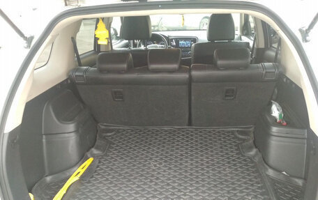 Mitsubishi Outlander III рестайлинг 3, 2016 год, 1 550 000 рублей, 7 фотография