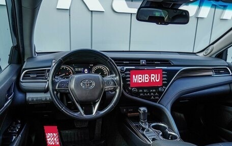 Toyota Camry, 2020 год, 3 050 000 рублей, 6 фотография