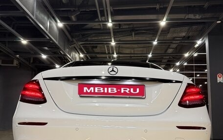 Mercedes-Benz E-Класс, 2017 год, 3 900 000 рублей, 9 фотография