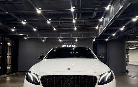 Mercedes-Benz E-Класс, 2017 год, 3 900 000 рублей, 2 фотография