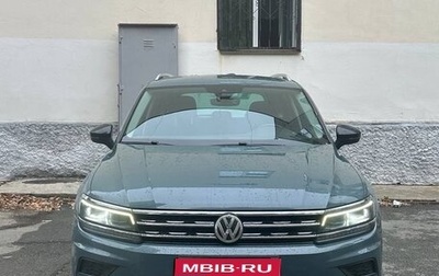 Volkswagen Tiguan II, 2019 год, 2 450 000 рублей, 1 фотография