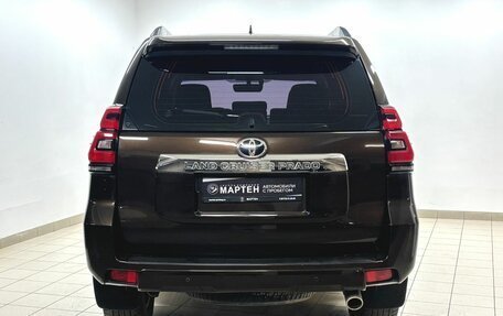 Toyota Land Cruiser Prado 150 рестайлинг 2, 2017 год, 4 987 000 рублей, 4 фотография