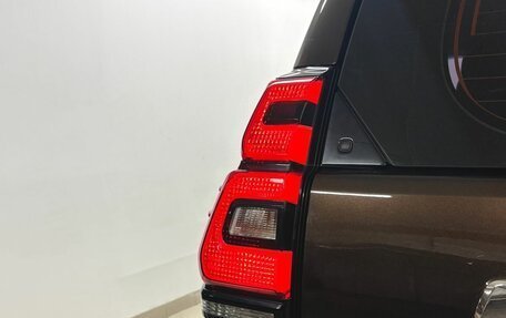 Toyota Land Cruiser Prado 150 рестайлинг 2, 2017 год, 4 987 000 рублей, 9 фотография