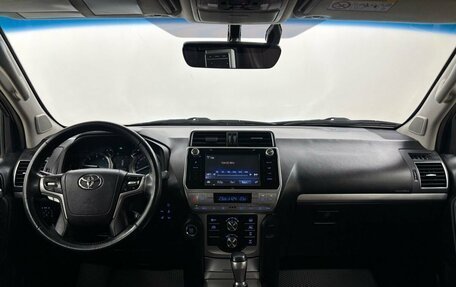 Toyota Land Cruiser Prado 150 рестайлинг 2, 2017 год, 4 987 000 рублей, 17 фотография