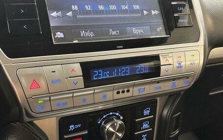 Toyota Land Cruiser Prado 150 рестайлинг 2, 2017 год, 4 987 000 рублей, 14 фотография