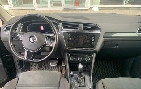 Volkswagen Tiguan II, 2020 год, 2 199 000 рублей, 4 фотография