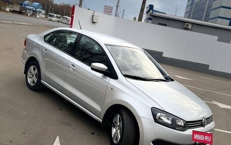 Volkswagen Polo VI (EU Market), 2013 год, 690 000 рублей, 2 фотография