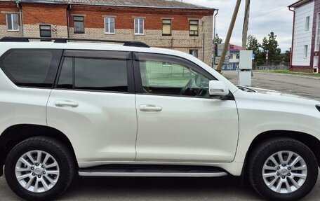Toyota Land Cruiser Prado 150 рестайлинг 2, 2015 год, 3 350 000 рублей, 6 фотография