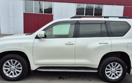 Toyota Land Cruiser Prado 150 рестайлинг 2, 2015 год, 3 350 000 рублей, 2 фотография