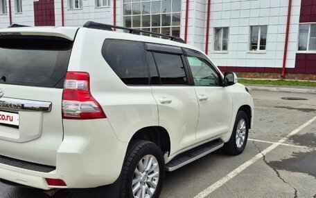 Toyota Land Cruiser Prado 150 рестайлинг 2, 2015 год, 3 350 000 рублей, 5 фотография