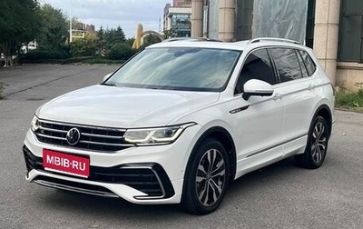 Volkswagen Tiguan II, 2021 год, 2 100 000 рублей, 1 фотография
