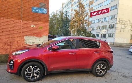 KIA Sportage IV рестайлинг, 2019 год, 2 100 000 рублей, 4 фотография