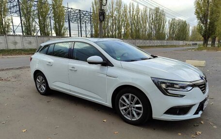 Renault Megane IV, 2018 год, 1 400 000 рублей, 5 фотография