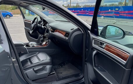 Volkswagen Touareg III, 2010 год, 1 650 000 рублей, 5 фотография