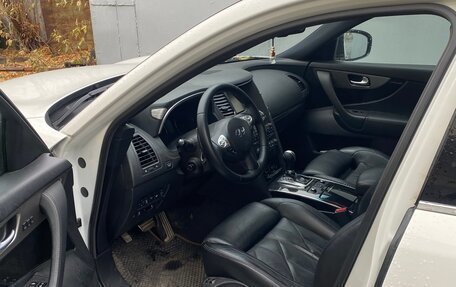 Infiniti QX70, 2015 год, 1 930 000 рублей, 4 фотография