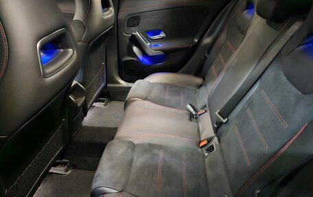 Mercedes-Benz CLA, 2019 год, 3 400 000 рублей, 30 фотография