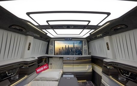 Mercedes-Benz V-Класс, 2024 год, 52 800 000 рублей, 3 фотография