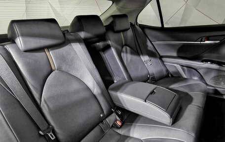 Toyota Camry, 2018 год, 2 695 000 рублей, 15 фотография