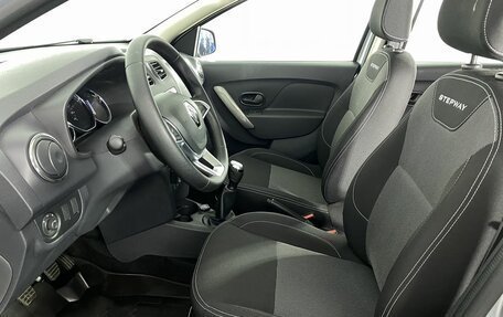 Renault Sandero II рестайлинг, 2020 год, 1 240 000 рублей, 12 фотография