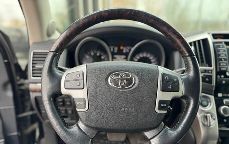 Toyota Land Cruiser 200, 2012 год, 3 299 000 рублей, 13 фотография