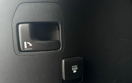 Toyota Land Cruiser 200, 2012 год, 3 299 000 рублей, 15 фотография