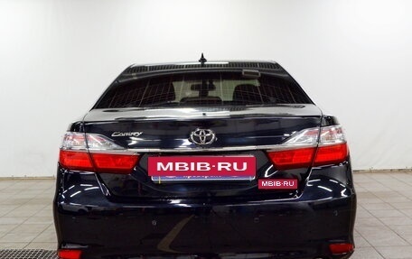 Toyota Camry, 2017 год, 1 750 000 рублей, 6 фотография
