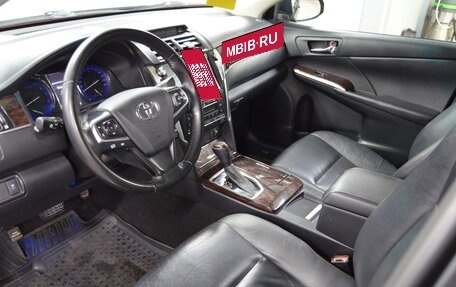 Toyota Camry, 2017 год, 1 750 000 рублей, 8 фотография