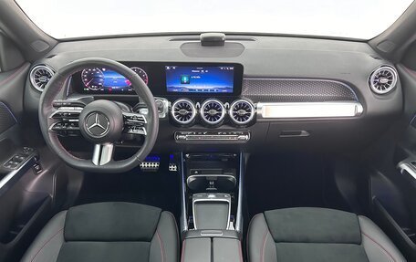 Mercedes-Benz GLB, 2024 год, 6 850 000 рублей, 10 фотография