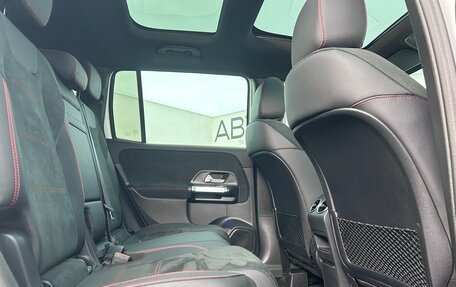 Mercedes-Benz GLB, 2024 год, 6 850 000 рублей, 13 фотография