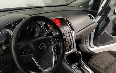 Opel Astra J, 2014 год, 799 000 рублей, 9 фотография
