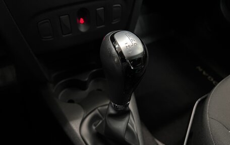 Renault Logan II, 2019 год, 1 180 000 рублей, 21 фотография