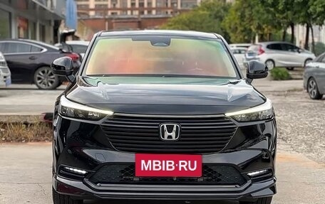 Honda Vezel, 2024 год, 2 300 000 рублей, 1 фотография