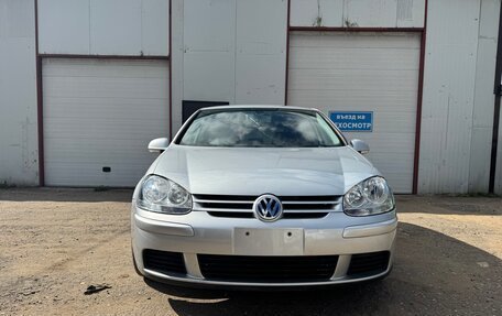 Volkswagen Golf V, 2004 год, 420 000 рублей, 1 фотография