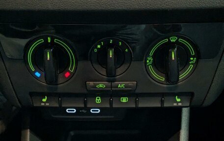 Skoda Rapid II, 2020 год, 1 350 000 рублей, 25 фотография