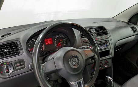 Volkswagen Polo VI (EU Market), 2011 год, 790 000 рублей, 13 фотография