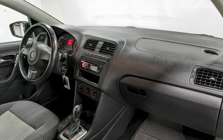 Volkswagen Polo VI (EU Market), 2011 год, 790 000 рублей, 19 фотография