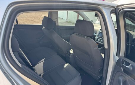 Volkswagen Golf V, 2004 год, 420 000 рублей, 5 фотография