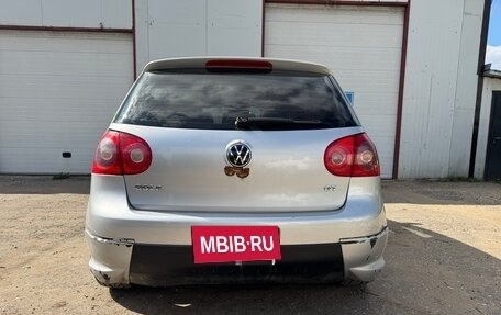 Volkswagen Golf V, 2004 год, 420 000 рублей, 2 фотография